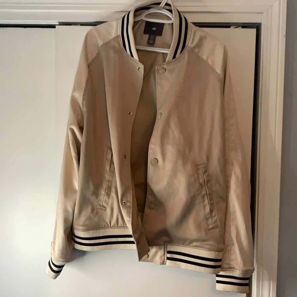 Men’s cream and tan varsity bomber